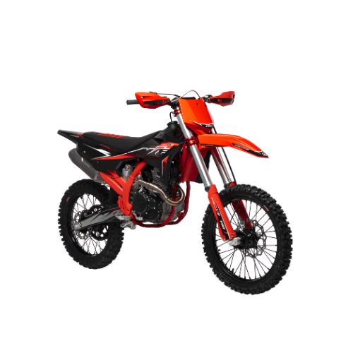 Ângulo frontal da motocicleta MXF 270 MXi, destacando a suspensão dianteira invertida de duplo cartucho de 48 mm. Moto de motocross na Burt Motos, Campinas.